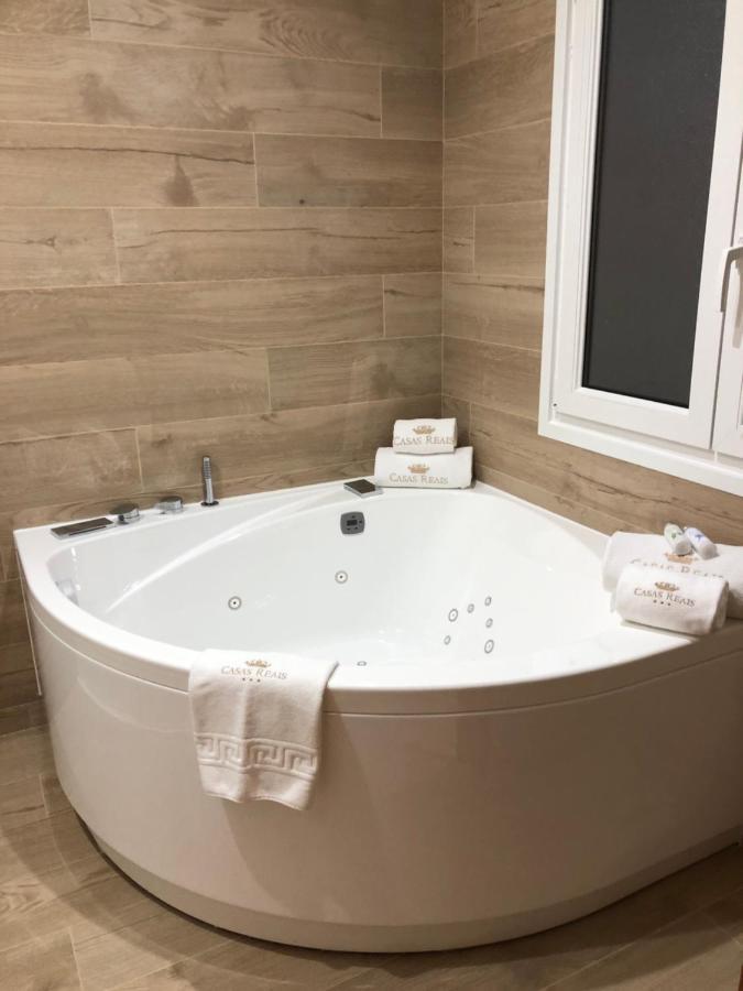 Luxury Apartment With Jacuzzi Santiago de Compostela Exteriör bild